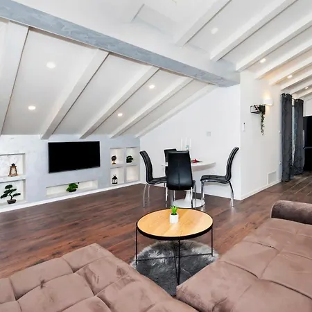 Deluxe A&a - 2 Apartment Rovinj