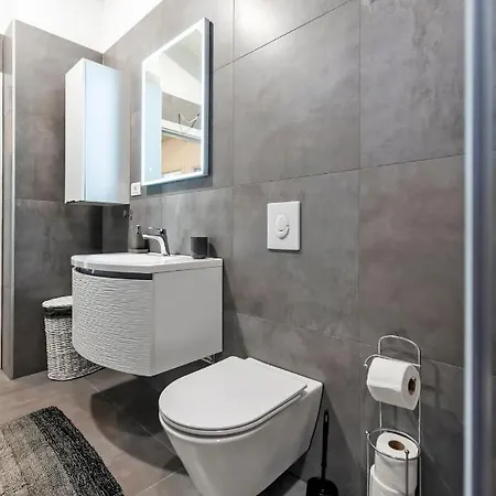 Deluxe A&a - 2 דירה רוביני