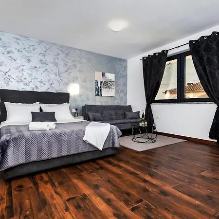 Deluxe A&a - 2 Apartment Rovinj