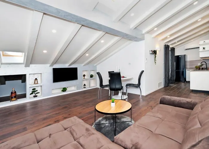 Deluxe A&a - 2 דירה רוביני