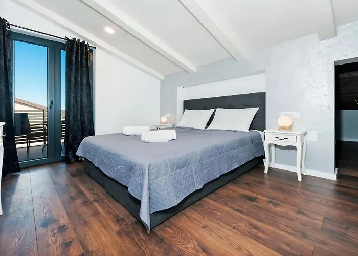 Deluxe A&a - 2 * Rovinj