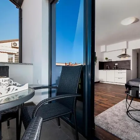 Deluxe A&a - 2 Apartment