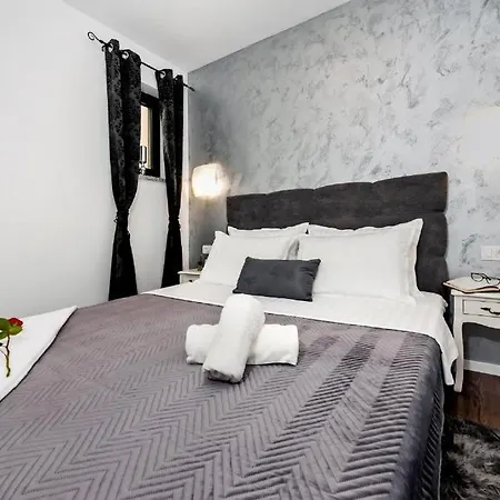 Apartment Deluxe A&a - 2