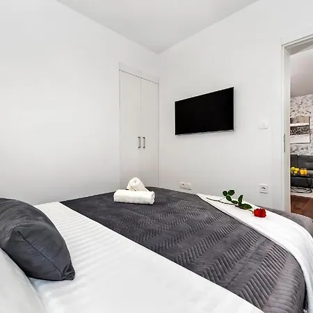 Deluxe A&a - 2 * Rovinj